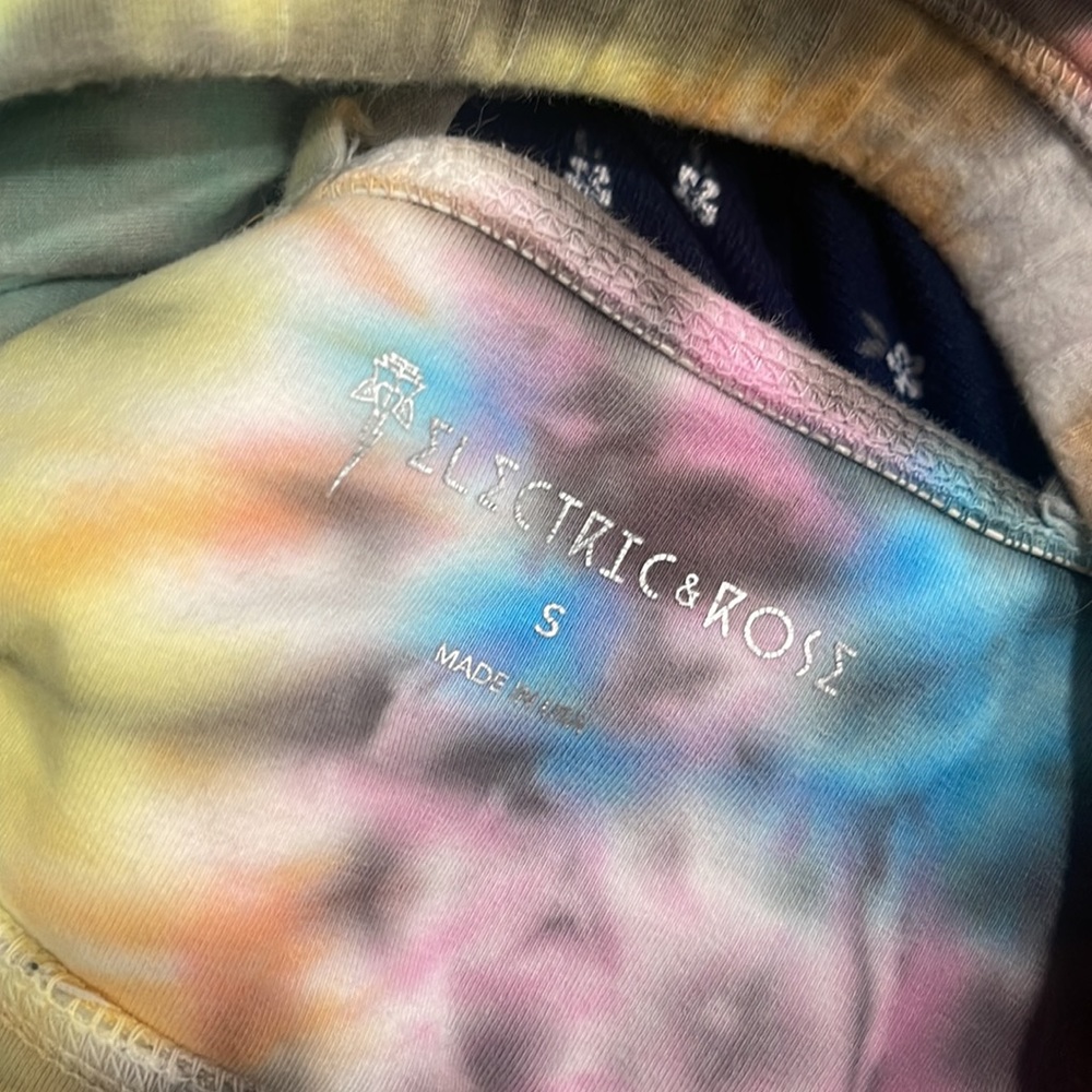 ELECTRIC & ROSE Grayson Tie-Dye Sports Bra - Picture 8 of 8